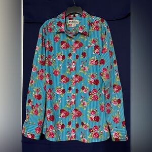 Ariat Women’s long sleeve shirt size XL